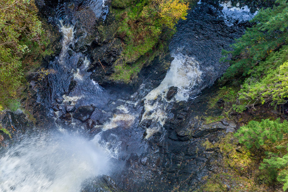 Drone-like view from the platform at Plodda Falls